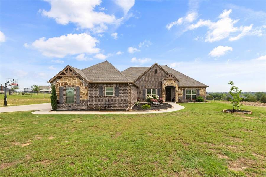 232 Martin Drive, Granbury, TX 76049