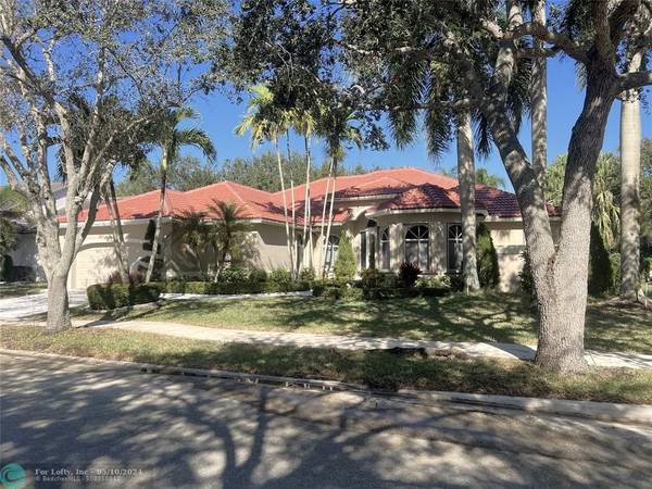 2653 Meadowood Ct, Weston, FL 33332