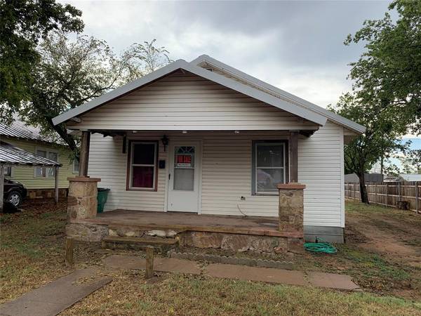 1204 Blewett Street, Graham, TX 76450