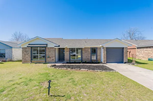 5809 Whitley Road, Haltom City, TX 76148