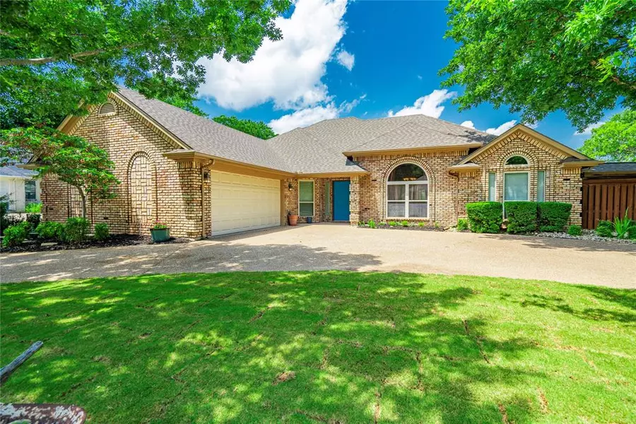 1925 Maplewood Drive, Weatherford, TX 76087