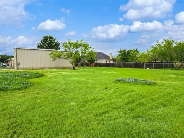 12501 Thrash Court, Fort Worth, TX 76126