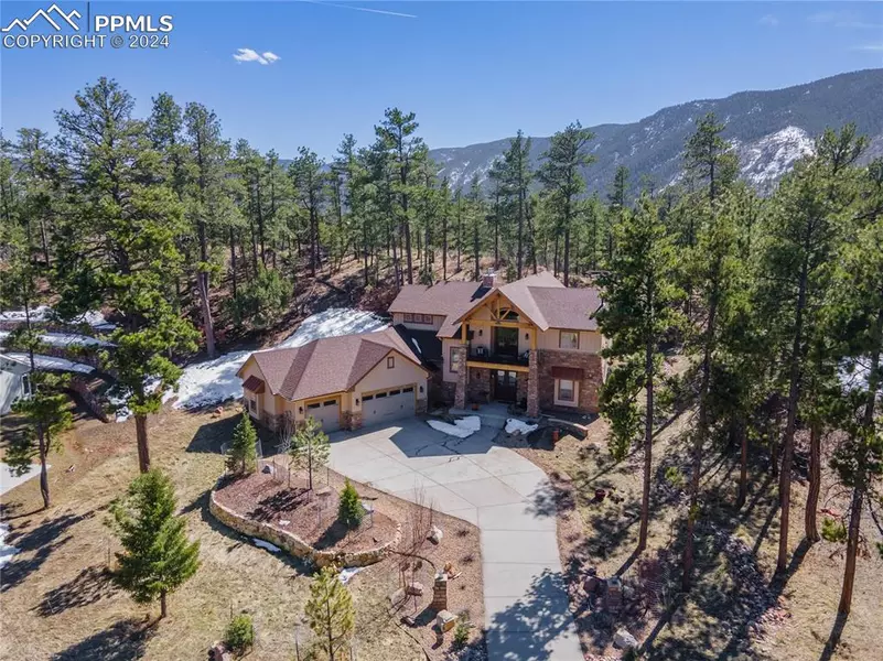 4692 Shoshone DR, Larkspur, CO 80118