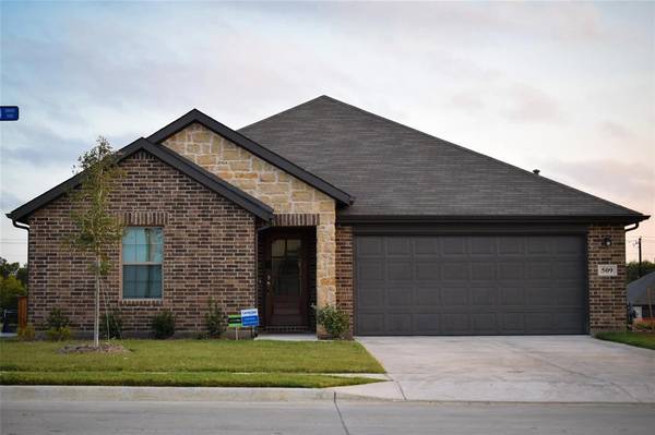 1428 Foxglove Park, Van Alstyne, TX 75495