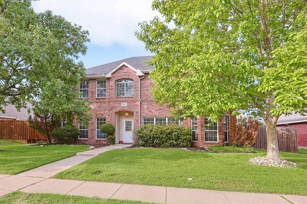 1511 Snow Trail, Lewisville, TX 75077