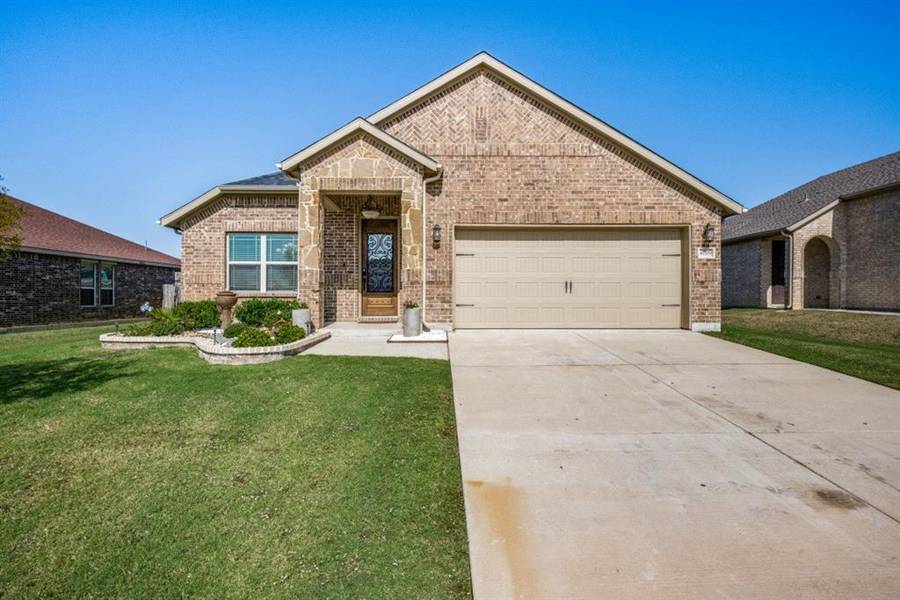 4009 Park Lane, Sanger, TX 76266