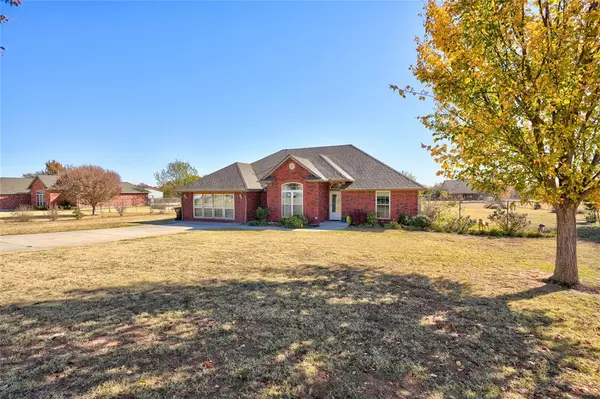 Harrah, OK 73045,4010 Woodmark Drive