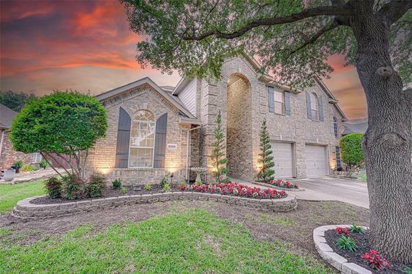 8009 Southern Hills Lane, Rowlett, TX 75089