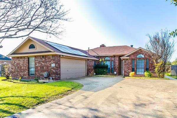 124 Villanova Circle,  Forney,  TX 75126