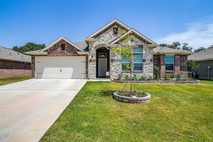 1412 Glade Meadows Drive, Burleson, TX 76058