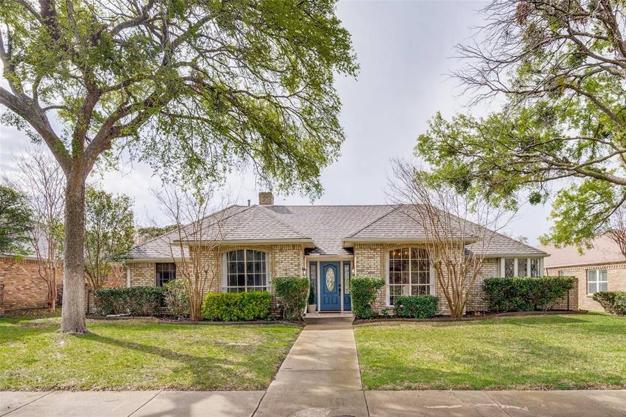 9938 Chimney Hill Lane, Dallas, TX 75243