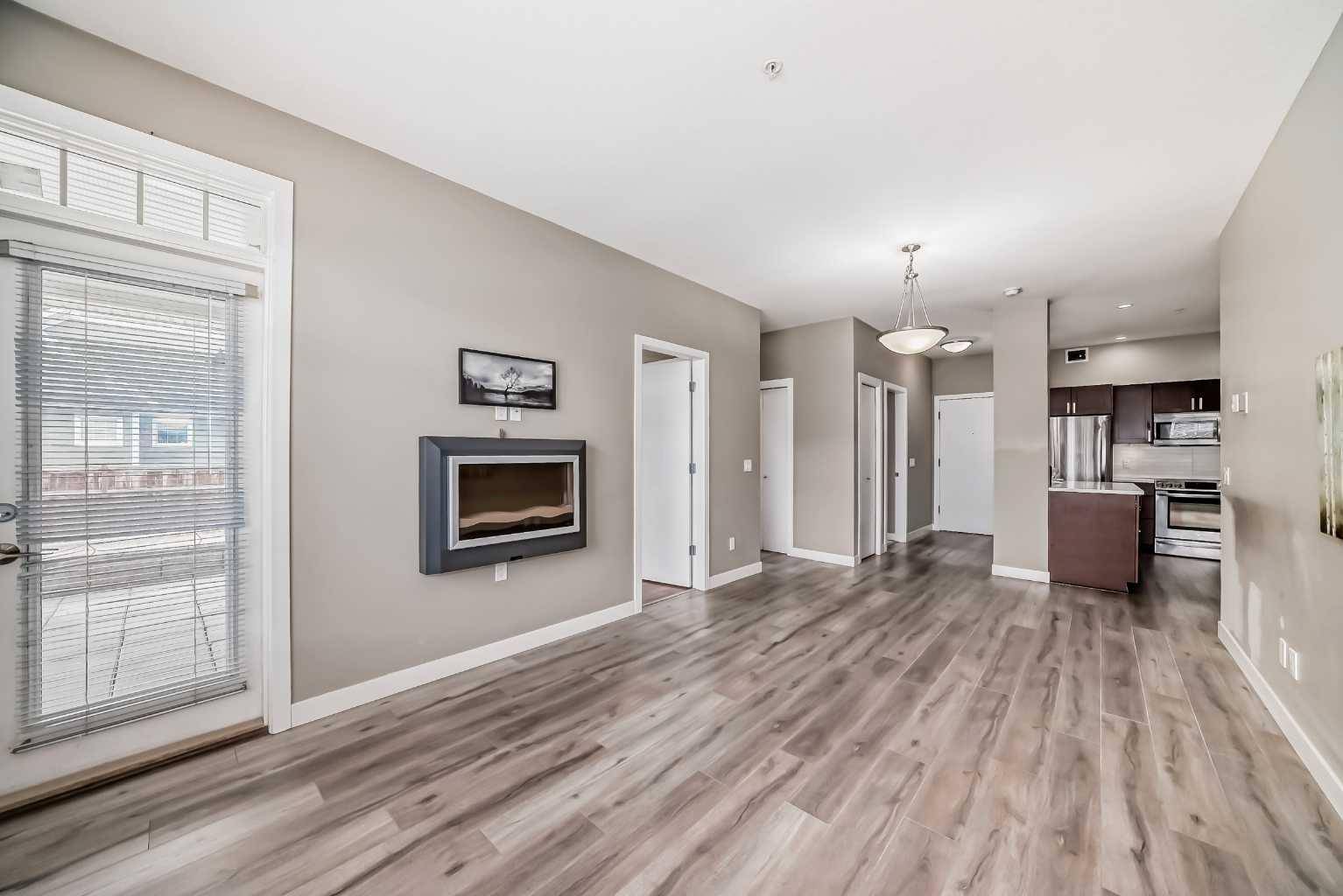 Calgary, AB T3M 1Y8,10 Auburn Bay Link SE #109