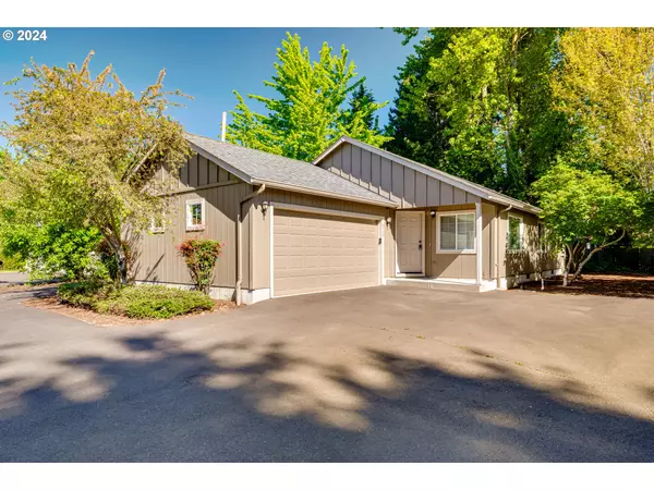 Eugene, OR 97402,2113 W IRWIN WAY