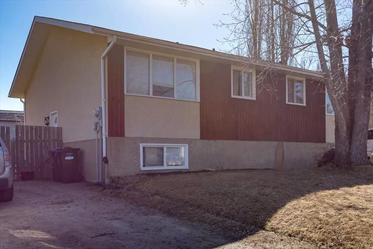 Sylvan Lake, AB T4S 1H8,77 Westview DR