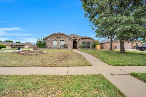 101 Bullava Court, Crowley, TX 76036