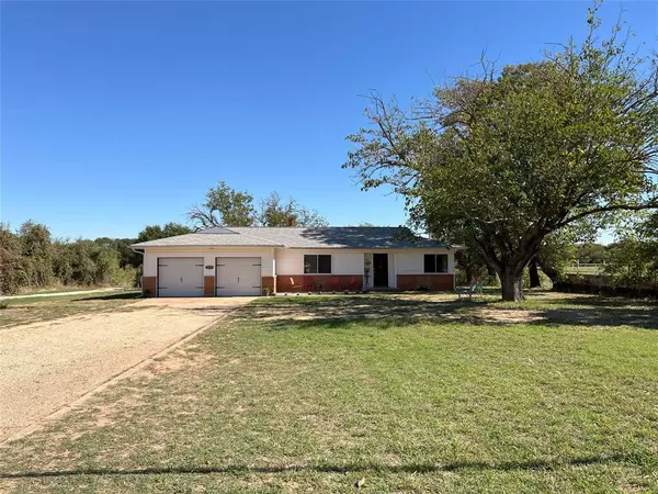 2212 Acton Highway, Granbury, TX 76049