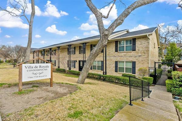 7712 Royal Lane #208,  Dallas,  TX 75230