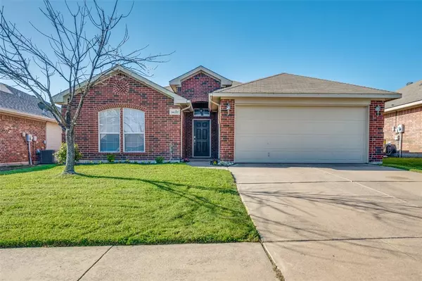 9637 Linton Drive, Fort Worth, TX 76018