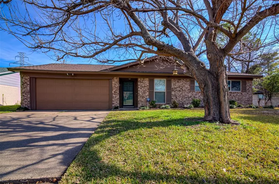 1909 LOMITA Lane, Arlington, TX 76010