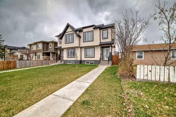 Calgary, AB T3B 2P1,4637 79 ST NW