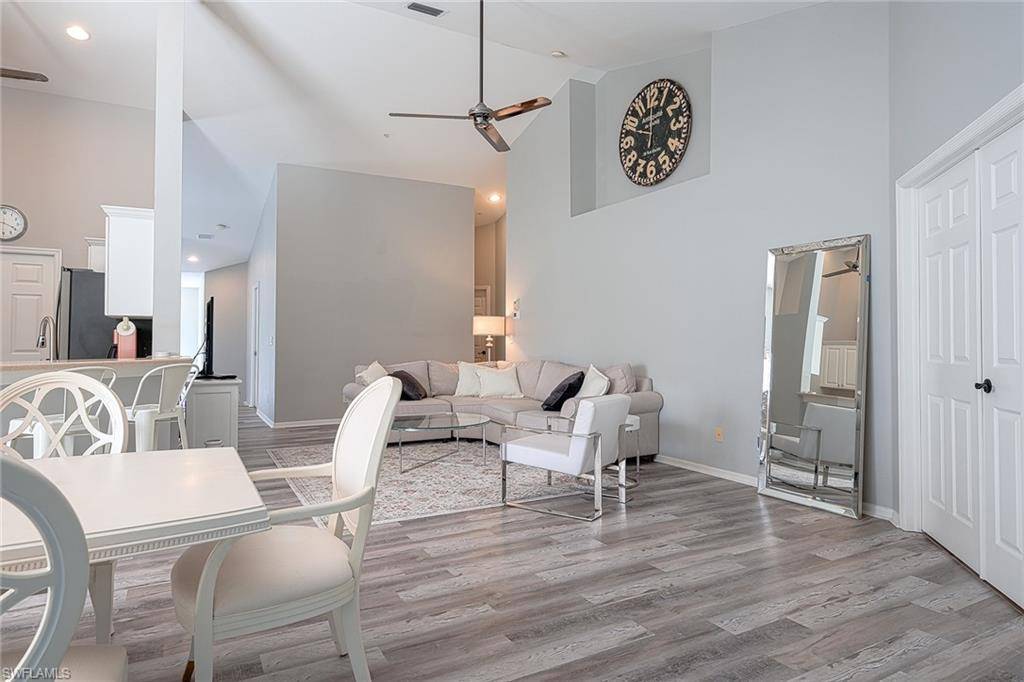 Naples, FL 34110,5125 Cedar Springs DR 204