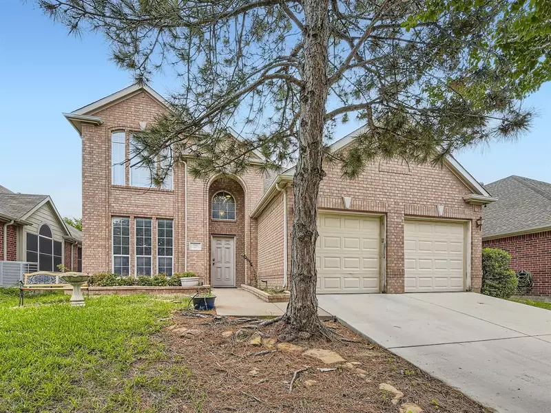 7924 Park Ridge Drive, Fort Worth, TX 76137