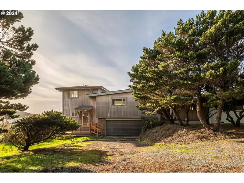 1190 BEACH LOOP DR SW, Bandon, OR 97411