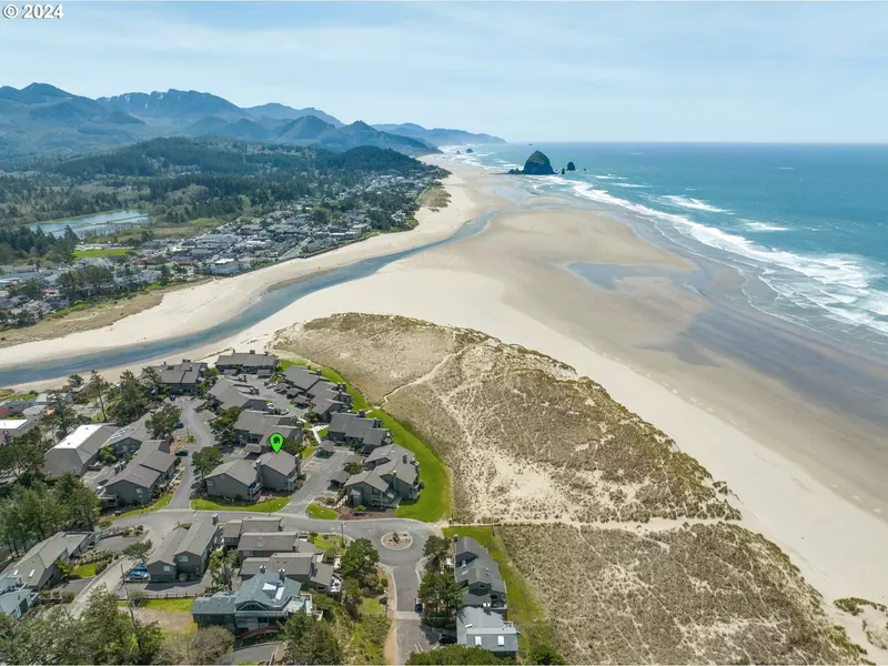 102 N BREAKER POINT DR, Cannon Beach, OR 97110