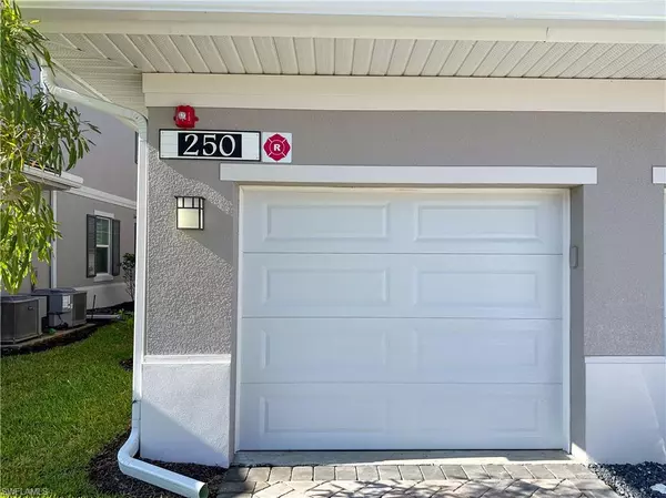 Naples, FL 34114,250 Indies Dr 101