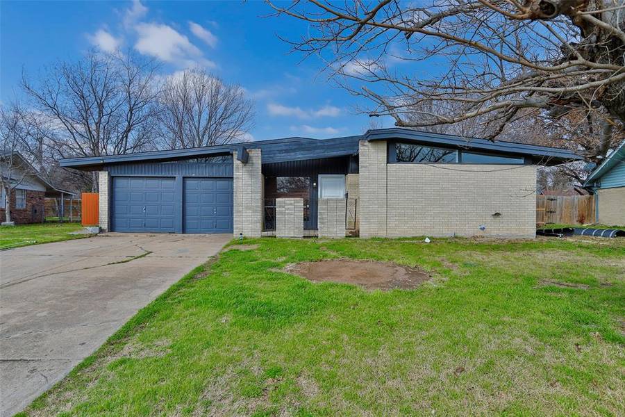 1104 Edna Drive, Everman, TX 76140