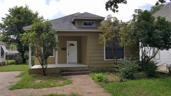 1326 W Bond Street, Denison, TX 75020