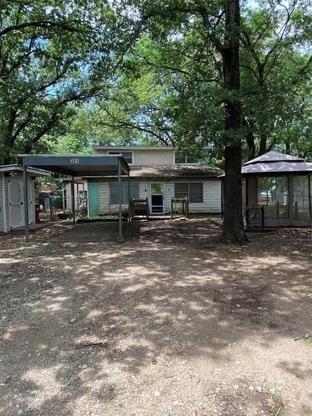 301 Haralson Lane, West Tawakoni, TX 75474