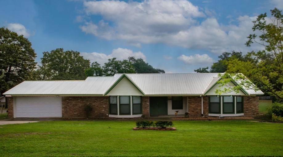 230 County Road 2437, Mineola, TX 75773