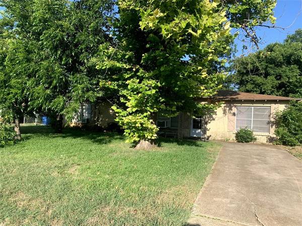 9421 Whittenburg Gate Avenue, Dallas, TX 75243