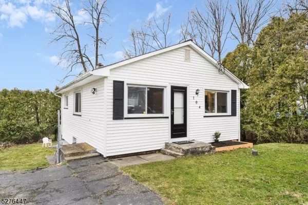 104 Tulsa Trl, Hopatcong Boro, NJ 07843