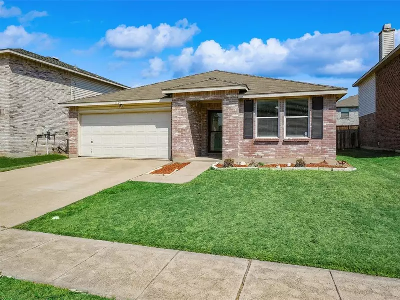 1629 Carolina Ridge Way, Fort Worth, TX 76247