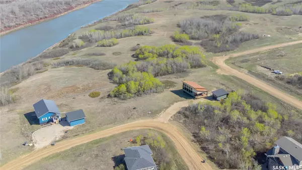 348 Laurier CRESCENT, Sarilia Country Estates, SK S0K 2L0