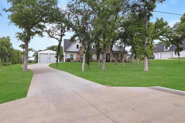 Azle, TX 76020,112 Deer Glade Lane