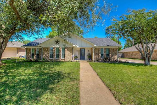 1209 Kendall Lane,  Sulphur Springs,  TX 75482