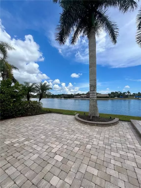 Naples, FL 34114,4747 Southern Breeze DR