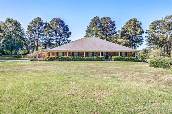 6031 Dorchester Circle, Keithville, LA 71047