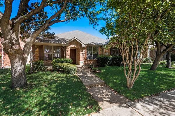 1823 Amber Lane,  Carrollton,  TX 75007