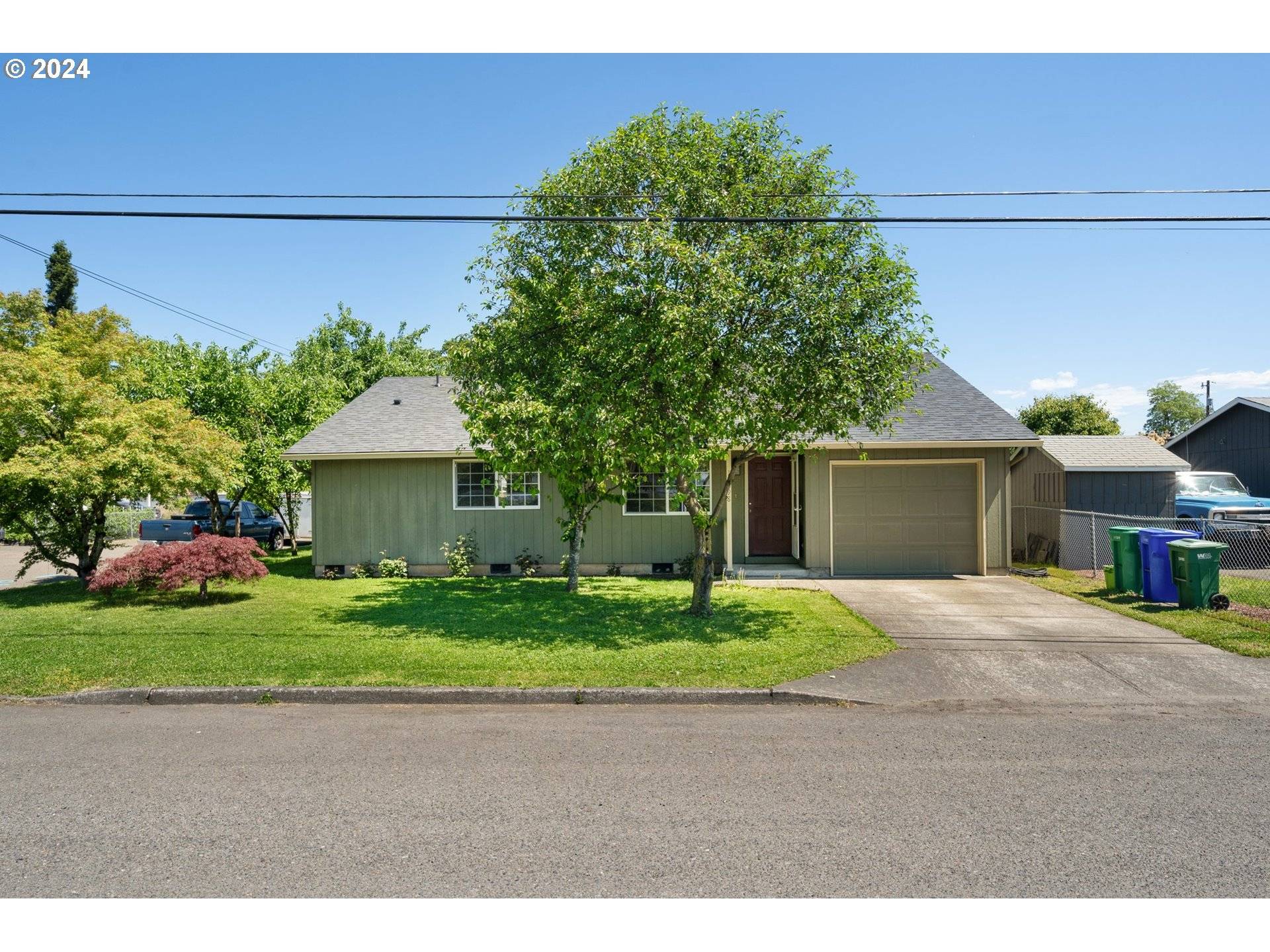 15698 SE 98TH AVE, Clackamas, OR 97015