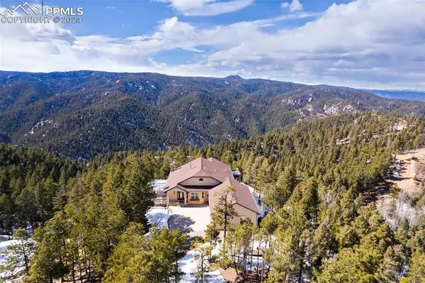 Larkspur, CO 80118,2621 Elk Park RD