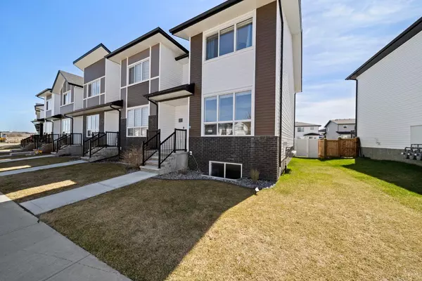 Red Deer, AB T4P3G5,21 Evergreen WAY