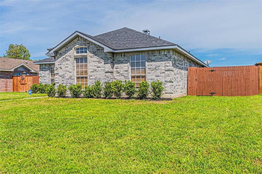 1349 Harvest Hill Lane, Lancaster, TX 75146