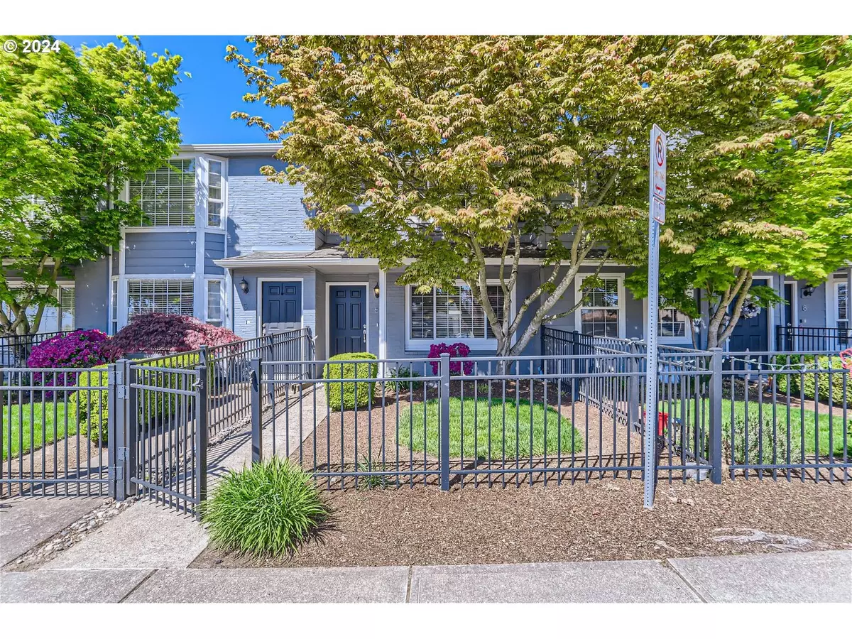 Portland, OR 97229,1255 NW TRAIL AVE #6