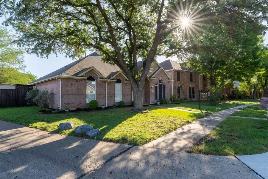 2822 Briarbrook Lane, Garland, TX 75040