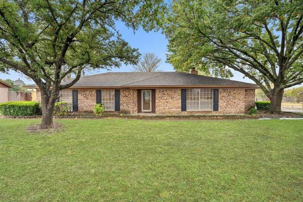 616 Cardinal Drive, Ovilla, TX 75154