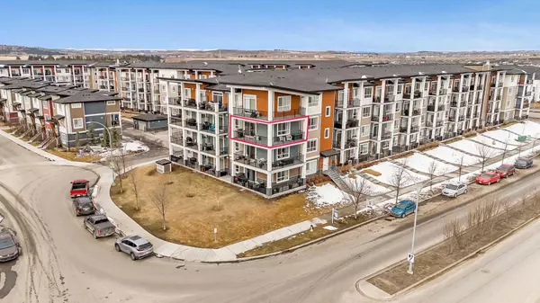 Calgary, AB T2X 4E3,10 Walgrove WALK SE #315